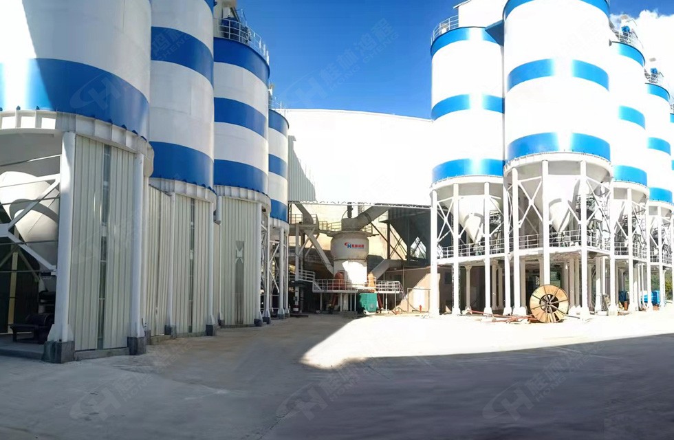 鴻程碳酸鈣礦石立磨福建客戶項目案例:HLM2400立磨機生產碳酸鈣產量